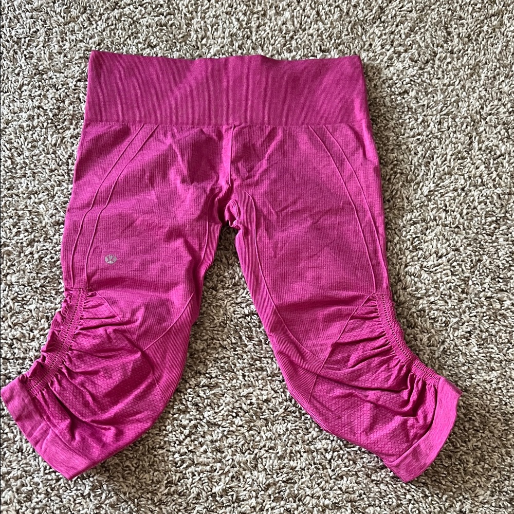 Lululemon Ebb & Flow Capri Leggings